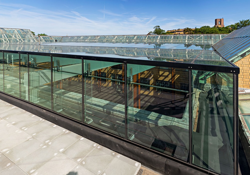 aansluiting glazen dak gemeentemuseum tuinzaal