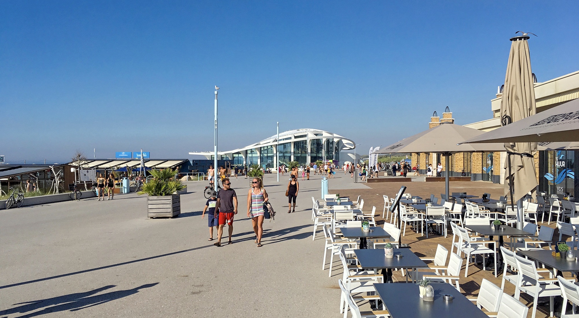 paviljoen aan de noordboulevard in scheveningen